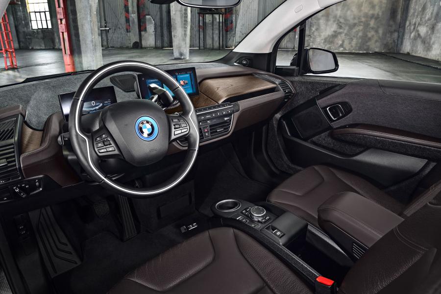 Интерьер BMW i3s (I01) 2018 года  (WW) (фото 65 из 97)